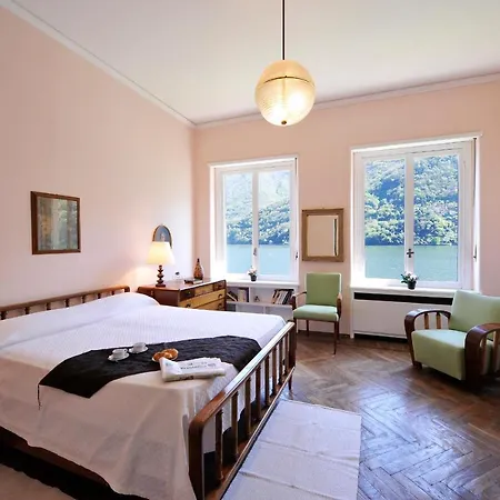 Sleeps 12